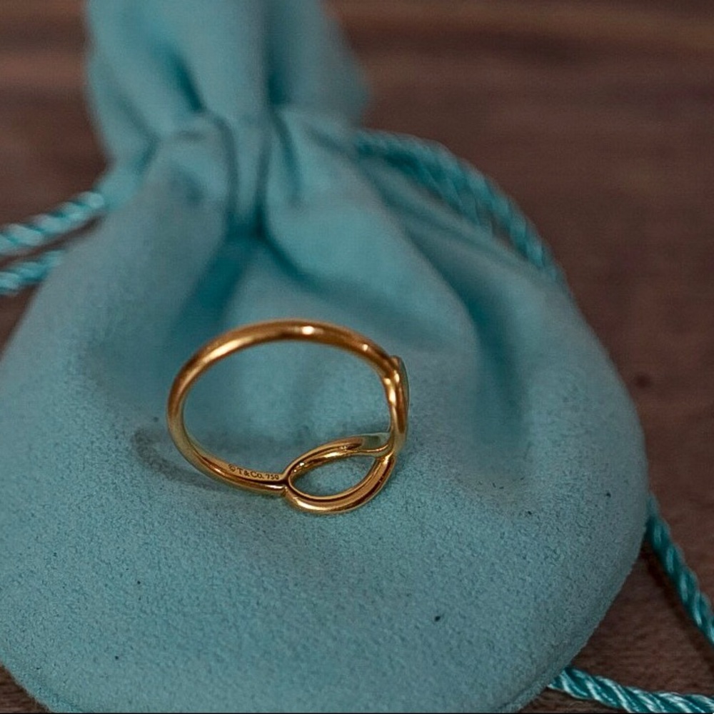 Authentic 18k Tiffany & Co Infinity ring